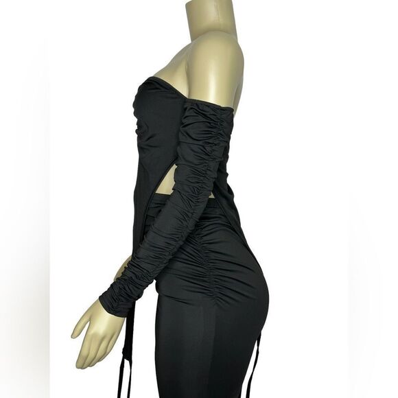 SOLD! Elegant Black Off-Shoulder Pants Set - Picture 11 of 14